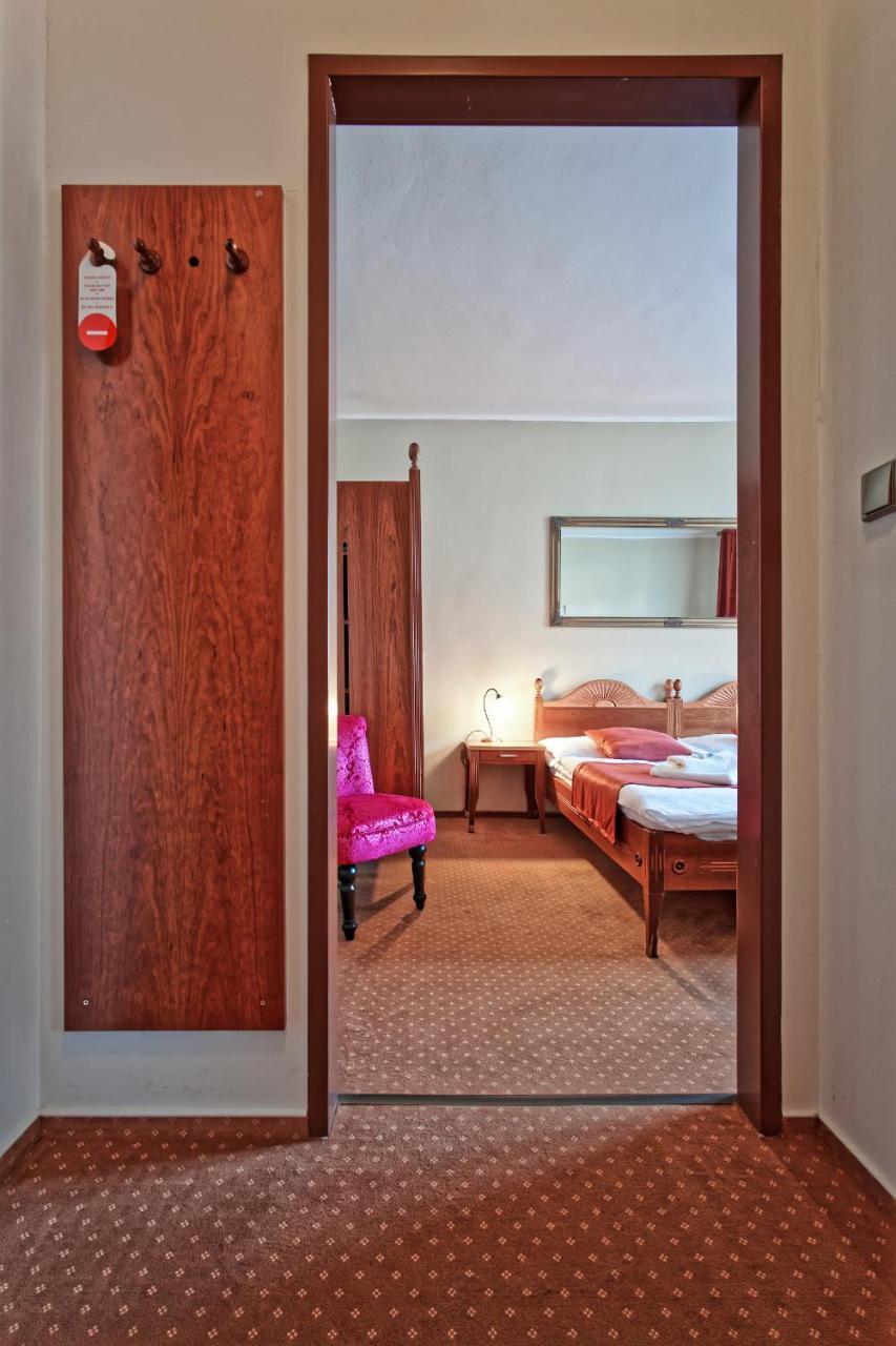 Napoleon Hotel 3*